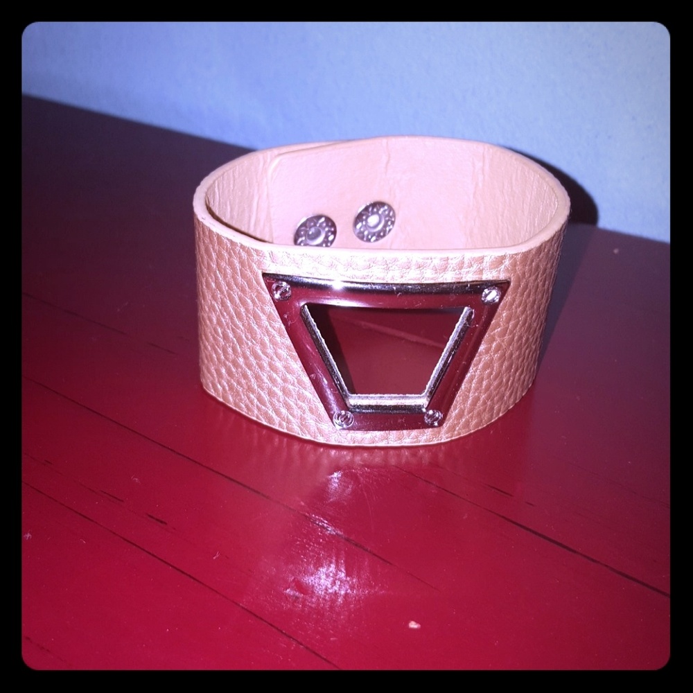 Women's cuff bracelet